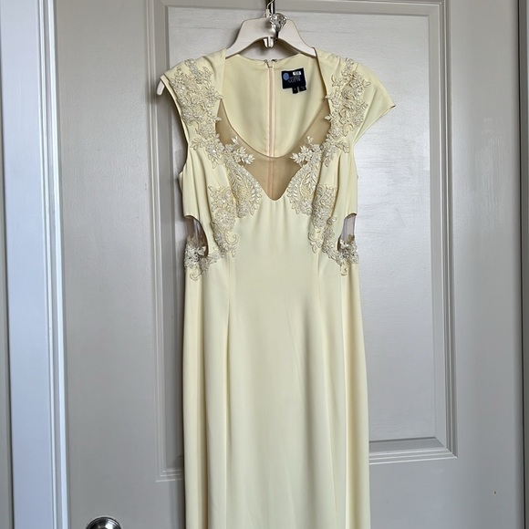💛 Excellent Condition Marchesa Notte ‘Yellow Fields’ Gown Size 6 RRP $1245 💛 - Picture 10 of 13